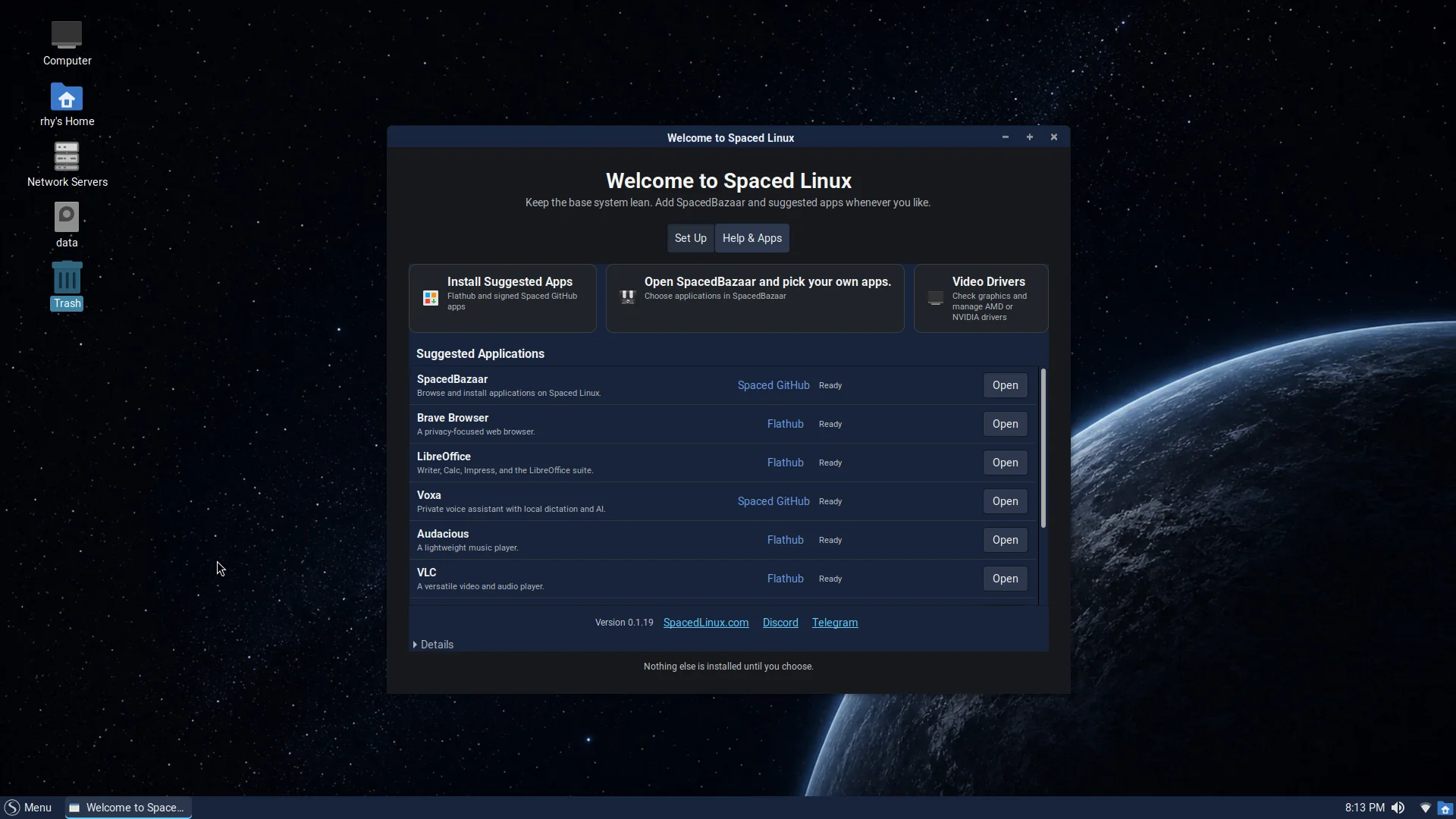 Spaced Welcome showing setup choices and suggested applications on the Spaced Linux desktop
